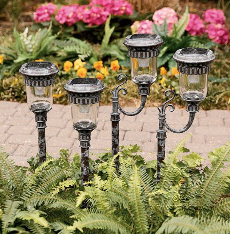 Các cách sử dụng đèn trang trí cho sân vườn